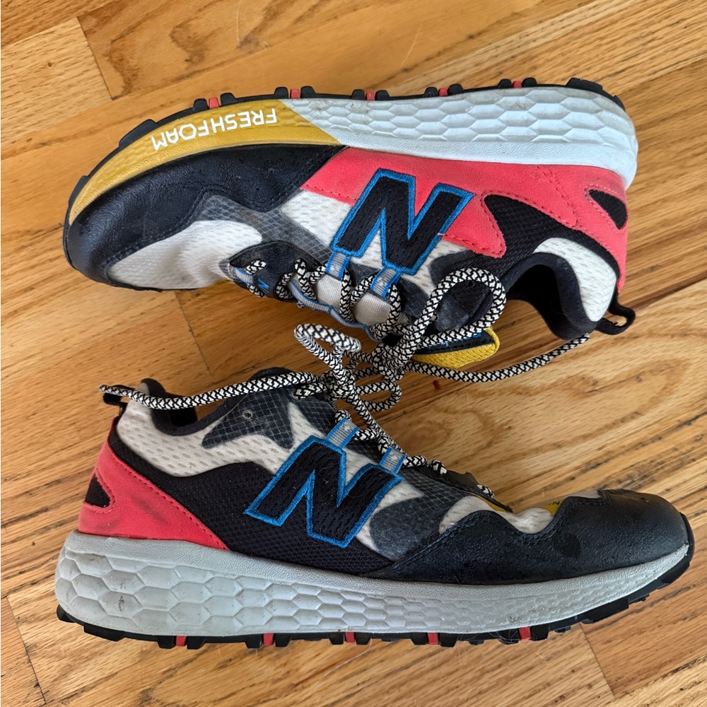 New Balance retro women’s Multicolor Sneakers